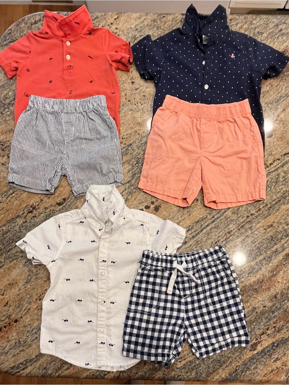 Carters Boys summer tops and shorts size 24m